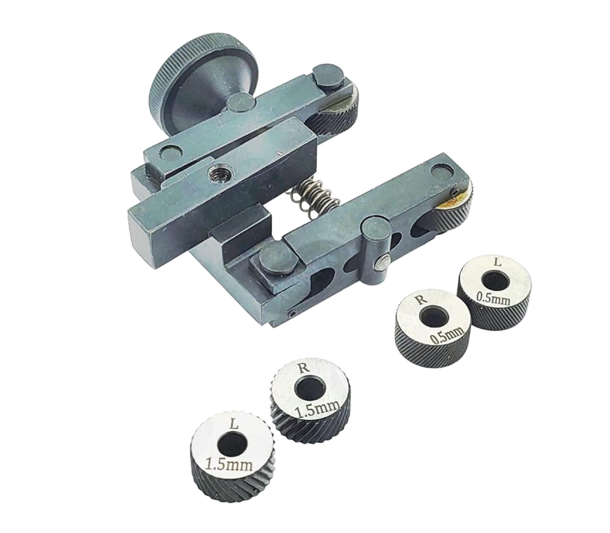 Clamp type knurling tool used for precision knurling on lathe machines