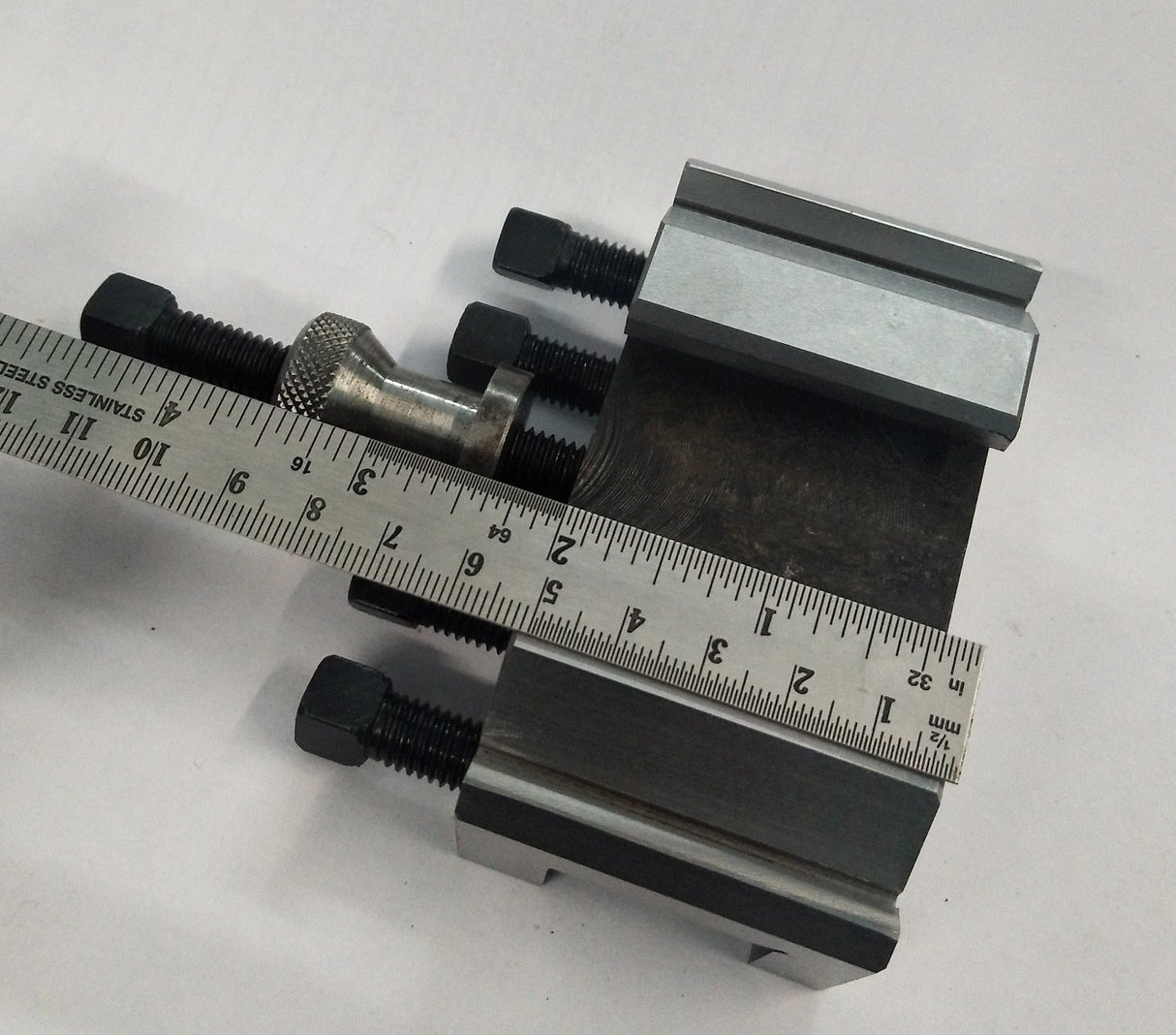 Multiple holders included with Quick change lathe tool holder