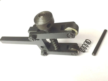 Industrial lathe knurling tool holder with accessories