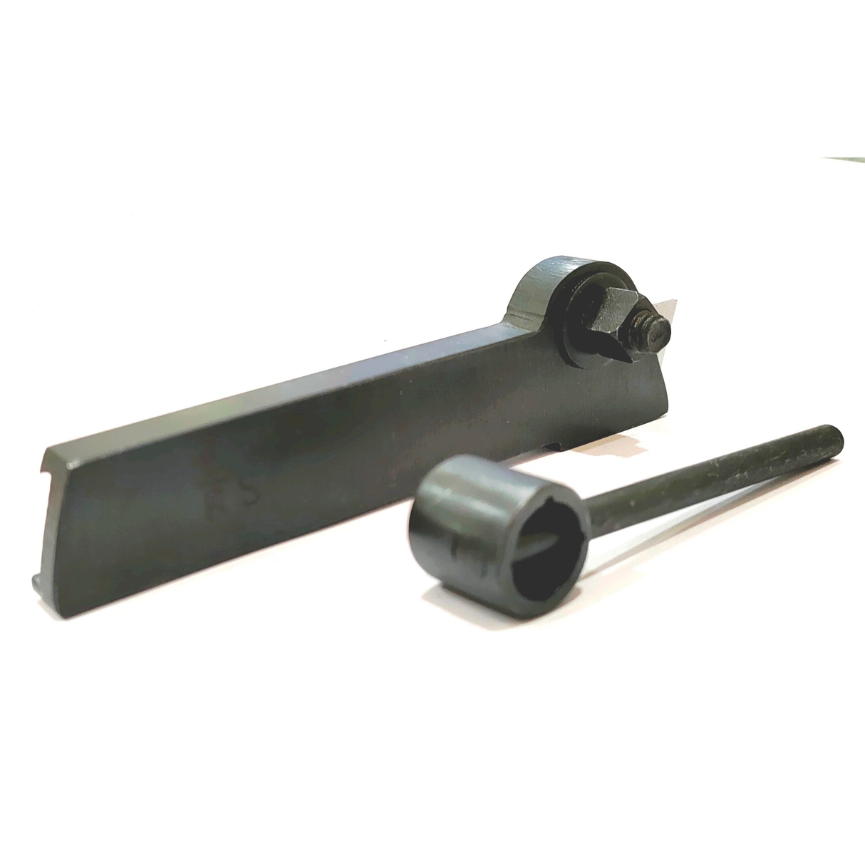 Lathe parting tool holder metal cutting setup